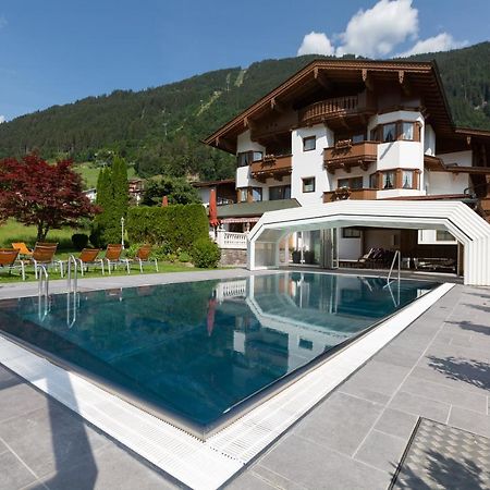Olympia-Relax-Hotel Leonhard Stock Finkenberg Exterior photo