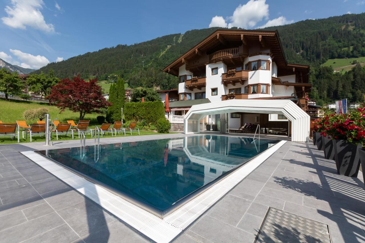 Olympia-Relax-Hotel Leonhard Stock Finkenberg Exterior photo