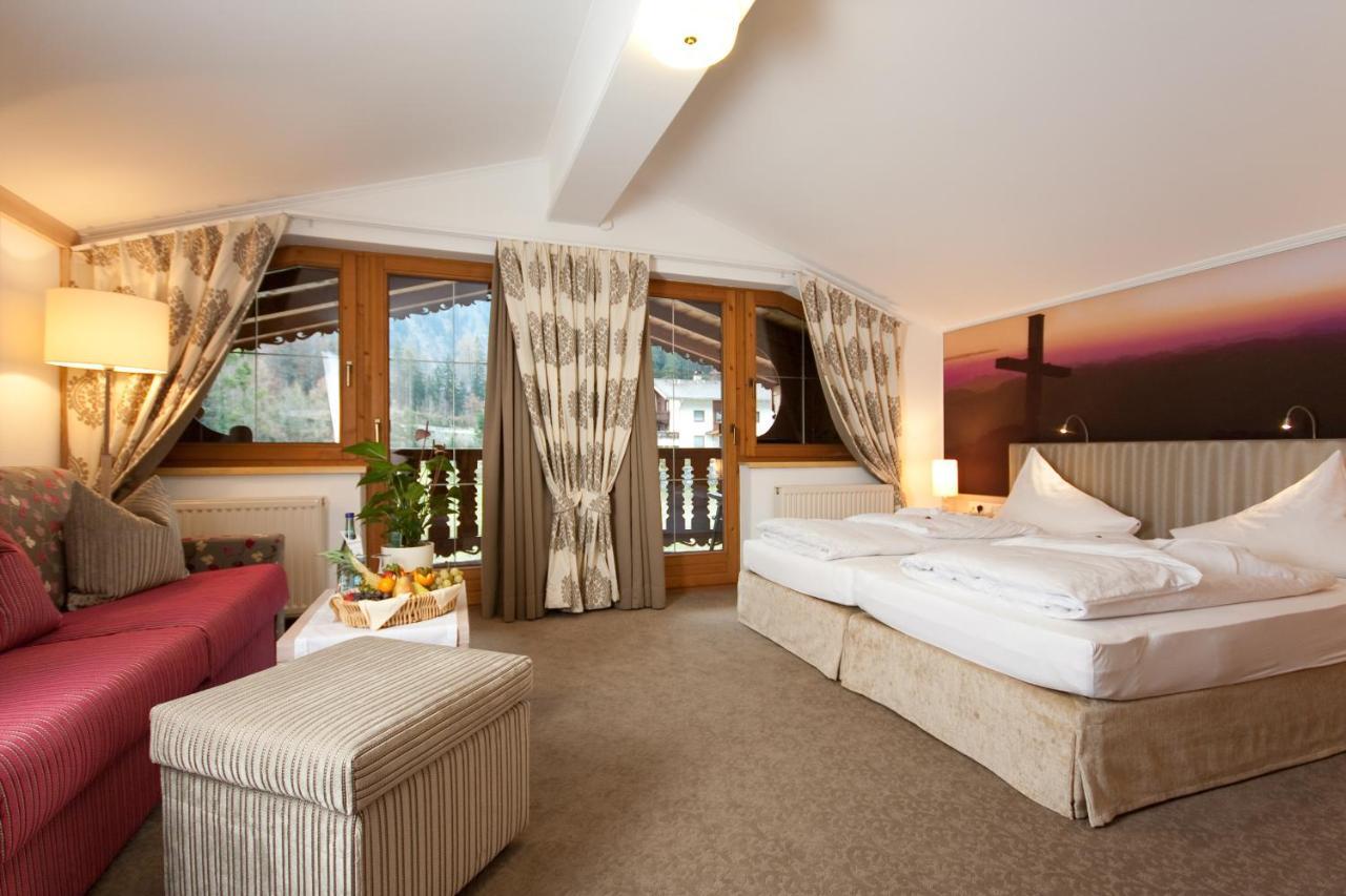 Olympia-Relax-Hotel Leonhard Stock Finkenberg Room photo