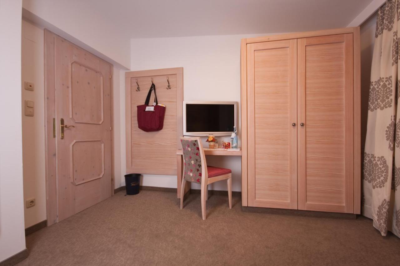 Olympia-Relax-Hotel Leonhard Stock Finkenberg Room photo